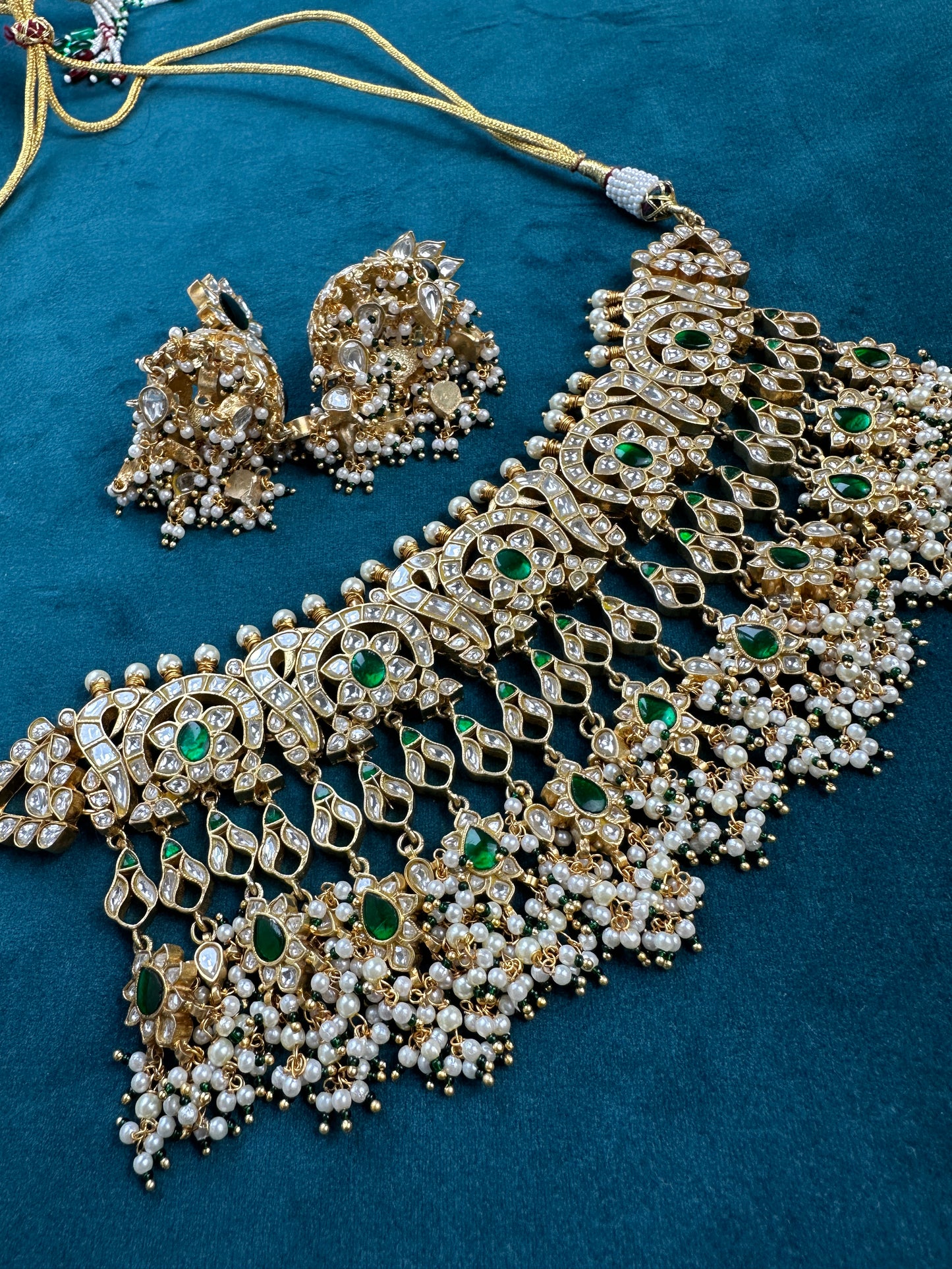 KUNDAN CHOKAR SET( WITH JHUMKAS)