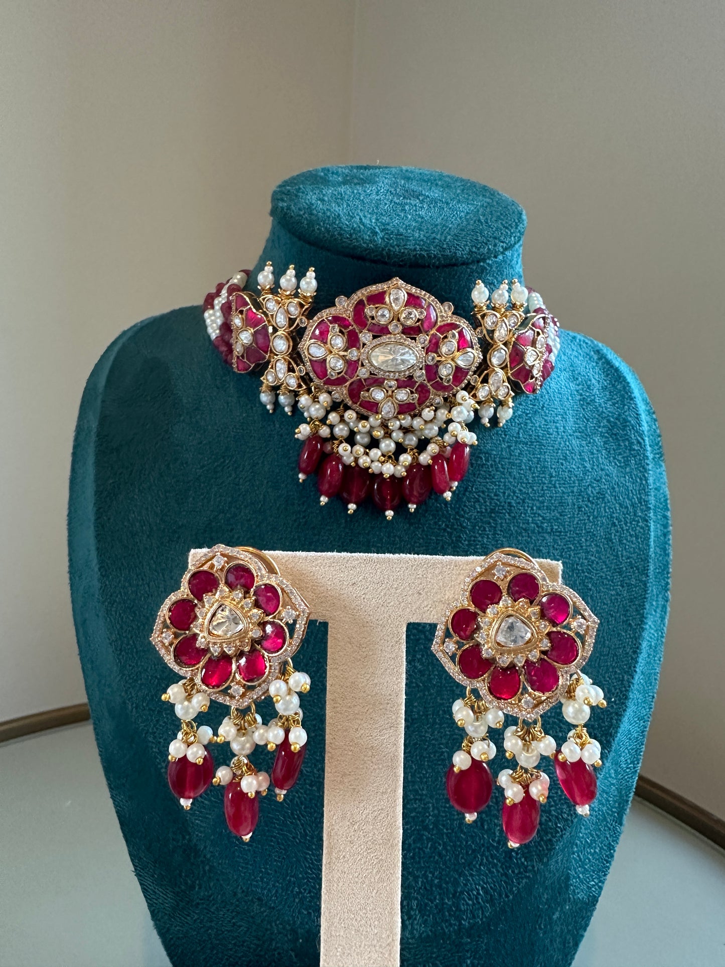 MAHRANI NECKLACE SET